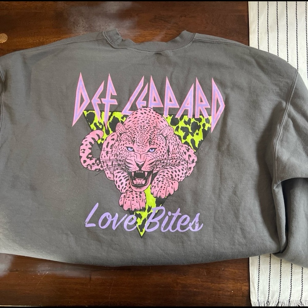 Super cute Def Leppard sweatshirt